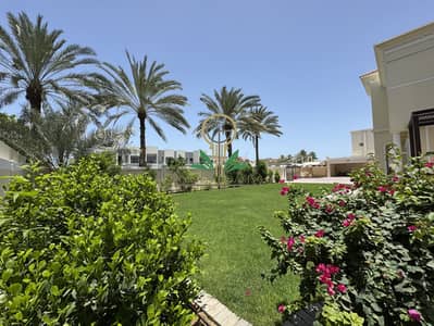 7 Bedroom Villa for Rent in Umm Suqeim, Dubai - GRAND,LUXURIOUS 7BR MANSION: PRIVATE POOL | GARDEN