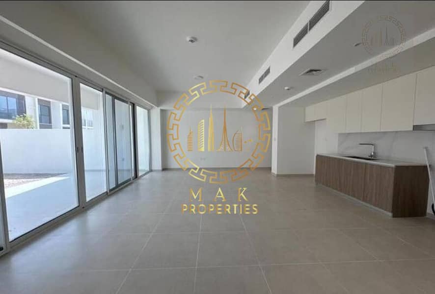 Modern 3-Bedroom Townhouse | Spacious | Family-. . . Modern 3-Bedroom Townhouse | Spacious | Family-. . .