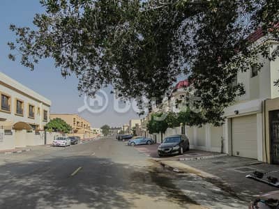 للبيع مجمع 6فلل بمردف 15000قدم دورين على شارعين امامى وخلفى ومسبح مشترك مطلوب 6900000 مليون كل فيلا عباره عن 3غرف وصاله وغرفة خادمه للبيع مجمع 6فلل بمردف 15000قدم دورين على شارعين امامى وخلفى ومسبح مشترك مطلوب 6900000 مليون كل فيلا عباره عن 3غرف وصاله وغرفة خادمه