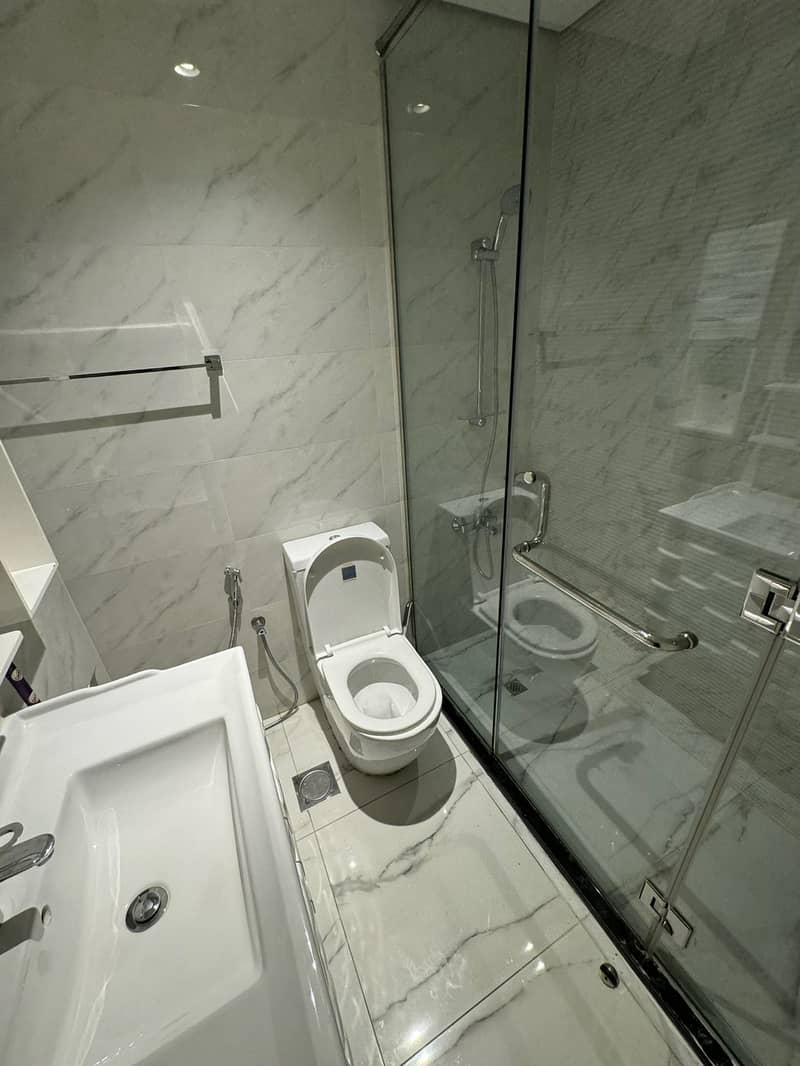 12 chequs or Yearly Payments , Your Choice Spacious Fully Furnished Studio Available - Image 17
