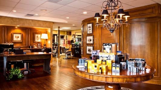 Professional Luxury Gent Salon I Easy to Locate Professional Luxury Gent Salon I Easy to Locate