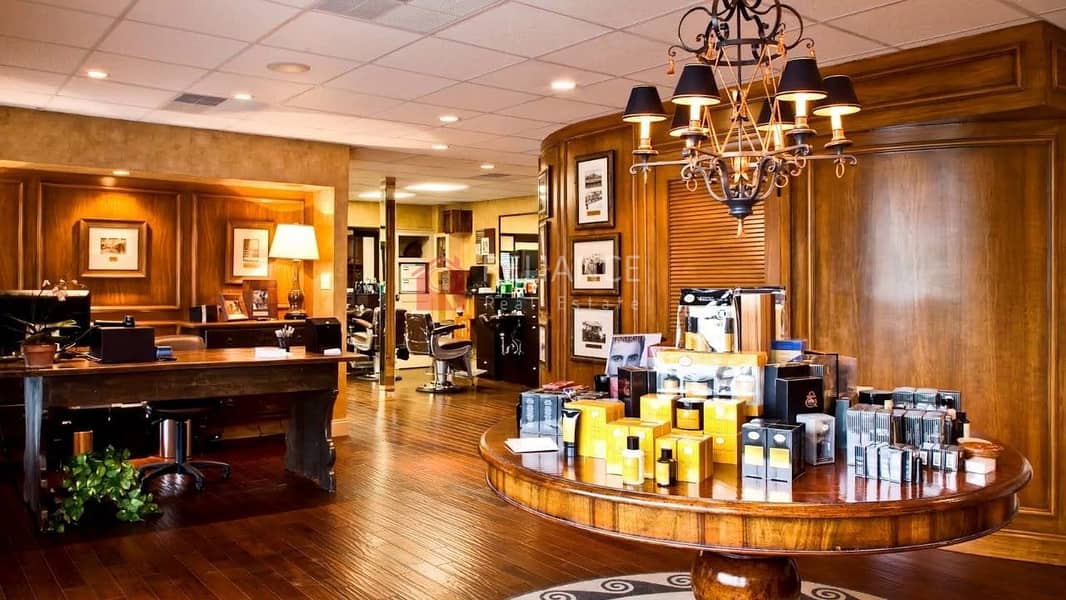 Professional Luxury Gent Salon I Easy to Locate