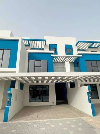 5 Schlafzimmer Villa zum zur Miete in DAMAC Lagoons, Dubai - AI Photo Editor. jpeg