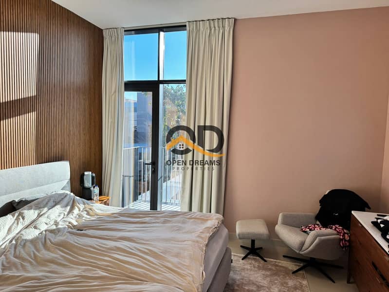 2 87b979e5-2e85-4447-b820-d54799ea7c97. jpg