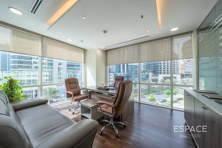 Büro in Business Bay,Bay Square,Bay Square 11, 400000 AED - 15296213 Büro in Business Bay,Bay Square,Bay Square 11, 400000 AED - 15296213