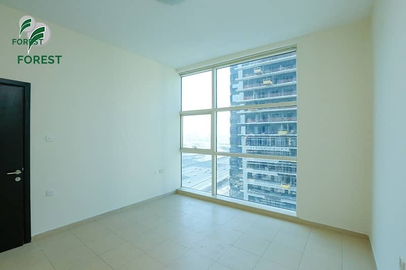 Unfurnished 1 BR Next to Metro Station Low Floor