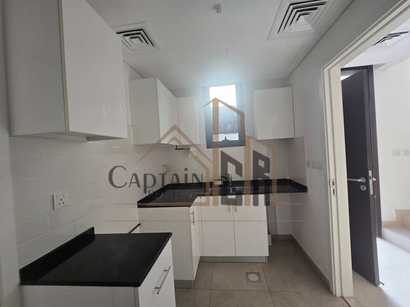 8 1000392222. jpg