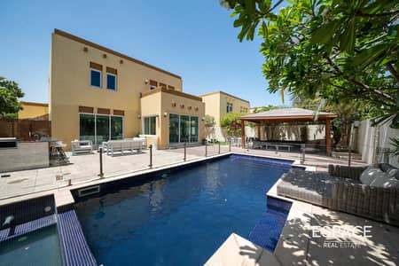 4 Bedroom Villa for Rent in Jumeirah Park, Dubai - Private Pool | Exclusive | Extended and Upgraded