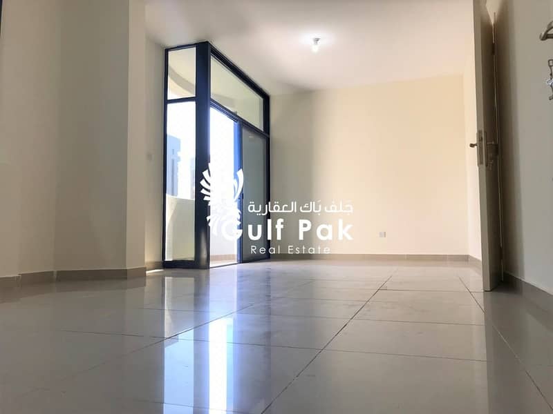 Charming 2BHK with balcony walking distance to WTC
