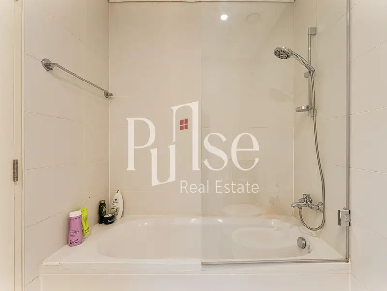 Elegant 2BR | High Floor with Balcony | Burj View