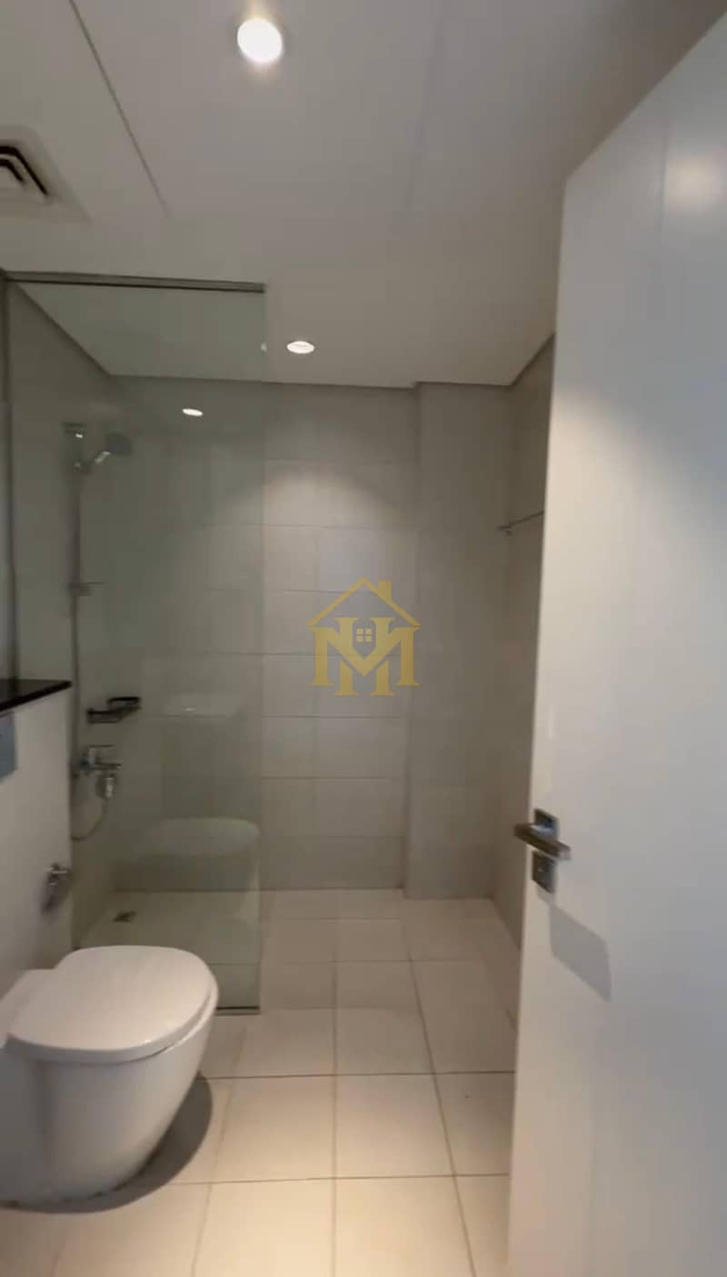 Spacious | Vacant Unit | prime location