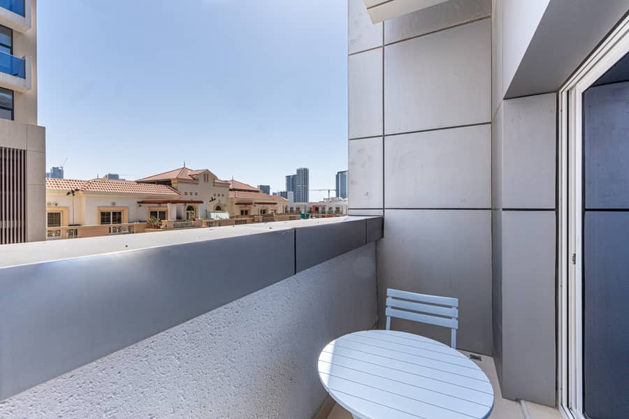 15 Balcony 2. jpg