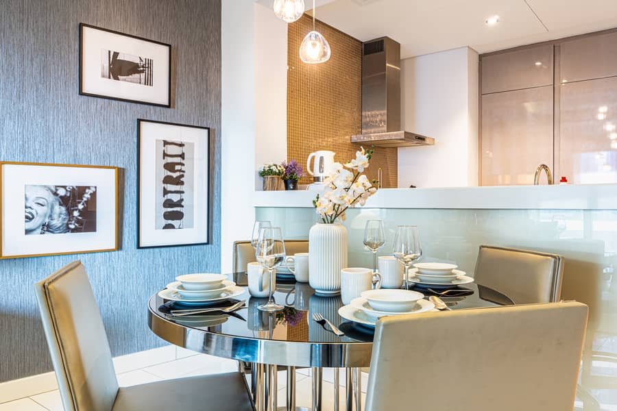 6 Dining 2. jpg