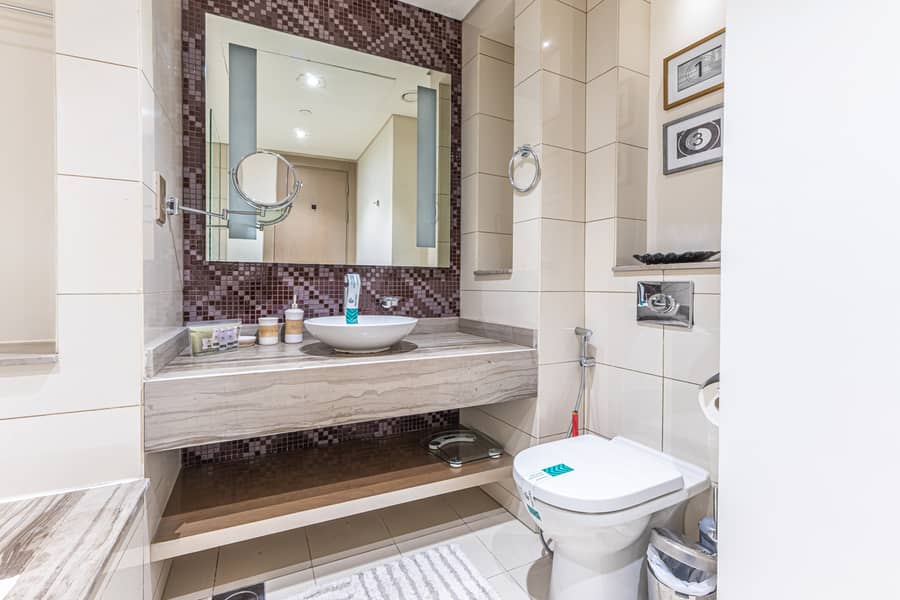 14 Washroom 1.3. jpg