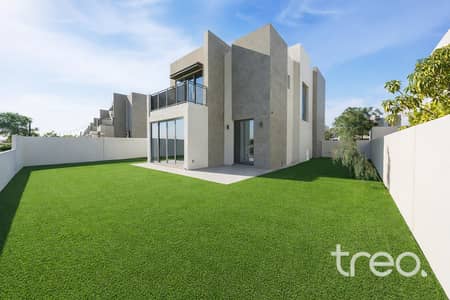 فیلا 4 غرف نوم للبيع في دبي الجنوب، دبي - Modern villa with vibrant artificial grass. png فیلا 4 غرف نوم للبيع في دبي الجنوب، دبي - Modern villa with vibrant artificial grass. png