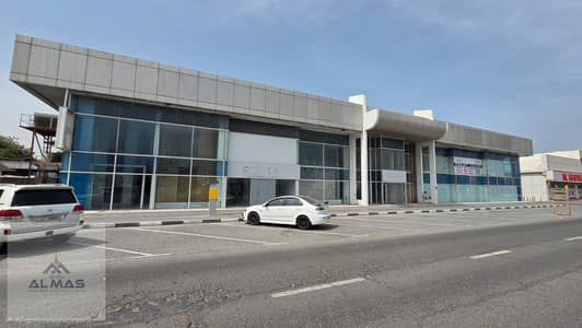 Showroom para en Alquiler en Industrial Area, Sharjah - WhatsApp Image 2026-05-23 at 12.09. 24 PM. jpeg Showroom para en Alquiler en Industrial Area, Sharjah - WhatsApp Image 2026-05-23 at 12.09. 24 PM. jpeg