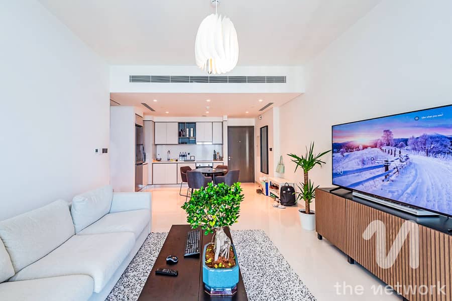 High Floor | Sea View | Available 1st July High Floor | Sea View | Available 1st July