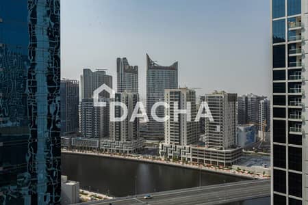 Studio for Rent in Business Bay, Dubai - Water views | Fully Furnished | Luxury Living