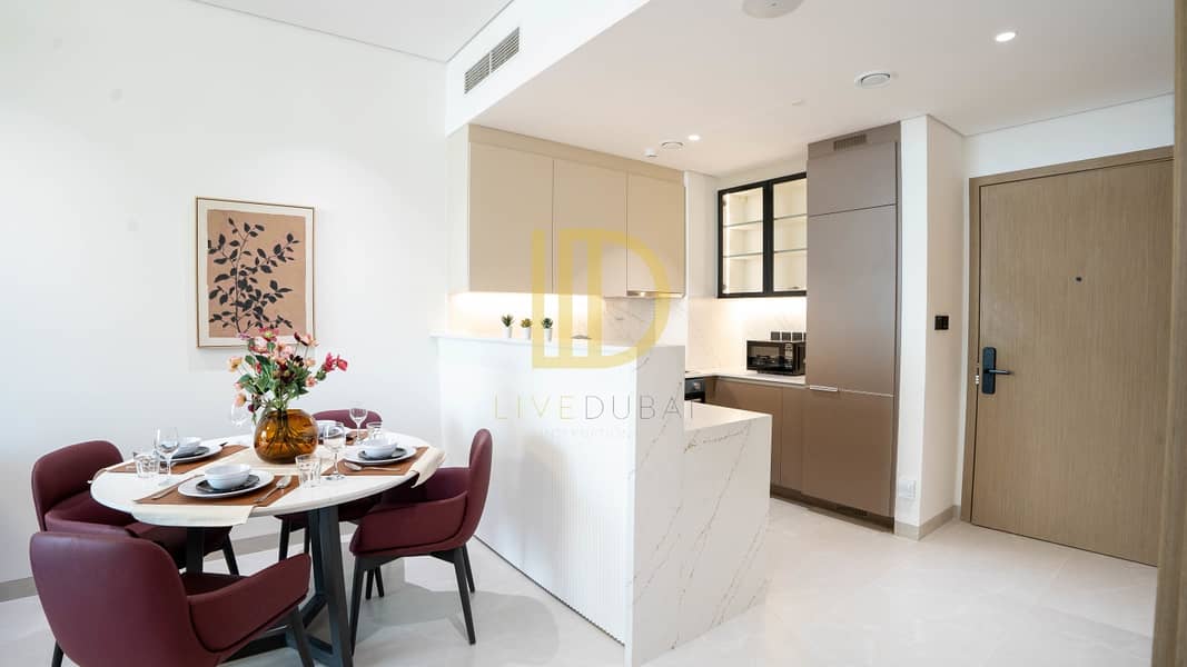 POOL VIEW | LOW RISE BUILDING | BRAND NEW| READY TO MOVE IN - Image 4