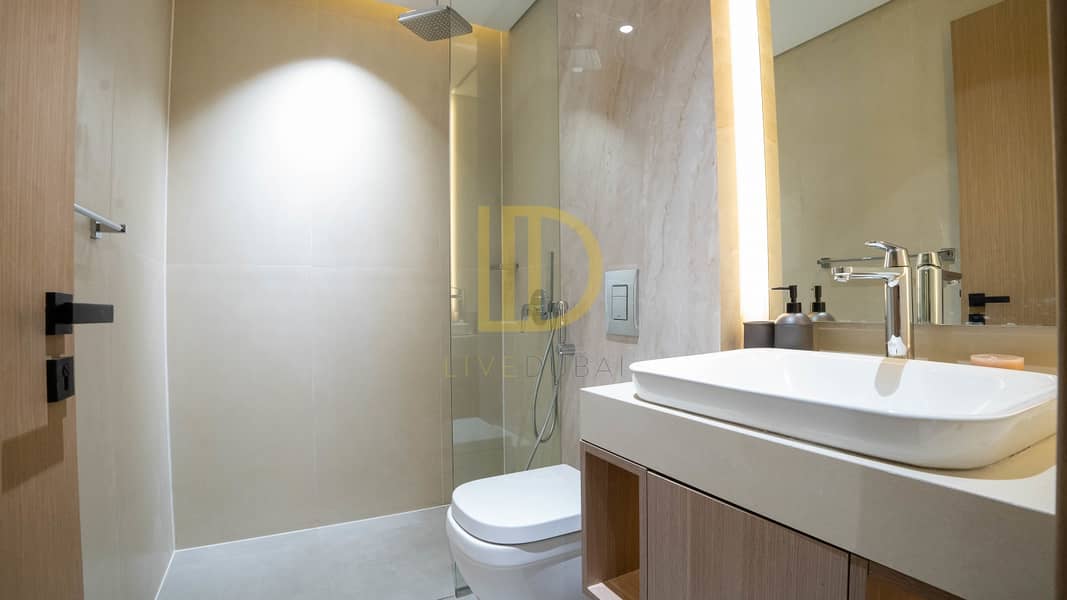 POOL VIEW | LOW RISE BUILDING | BRAND NEW| READY TO MOVE IN - Image 8