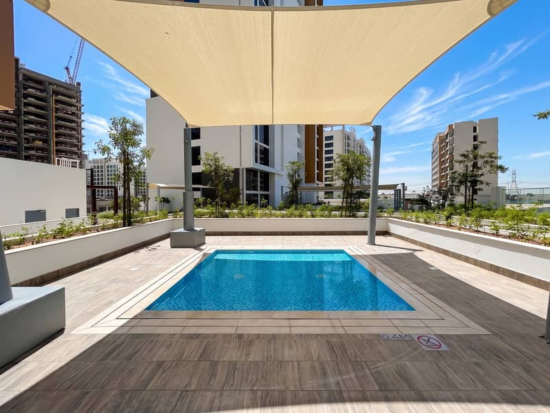 19 Azizi Riviera Beach Front Tower A (9). jpg