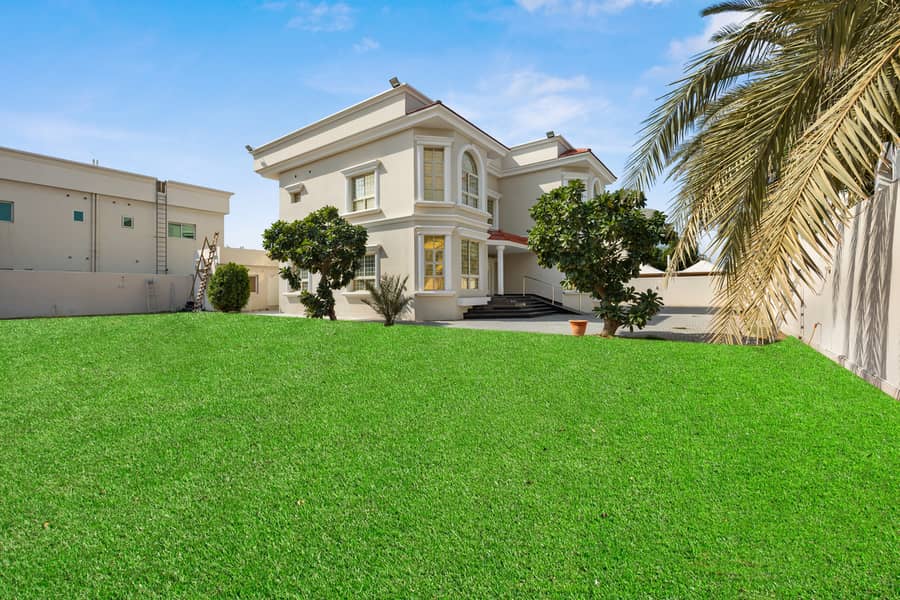 2 Villa 32 36. jpg