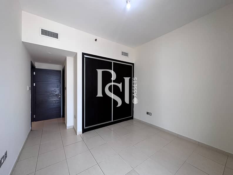 8 Mangrove. Abu Dhabi. Reem. Sea . bEACH . pARKING. Closed Kitchen (2). jpg