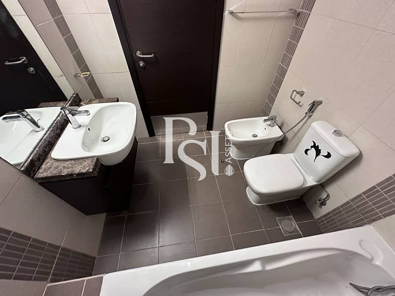 11 Mangrove. Abu Dhabi. Reem. Sea . bEACH . pARKING. Closed Kitchen (14). jpg