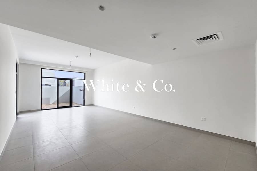Prestigious | Family Home | Available July Prestigious | Family Home | Available July