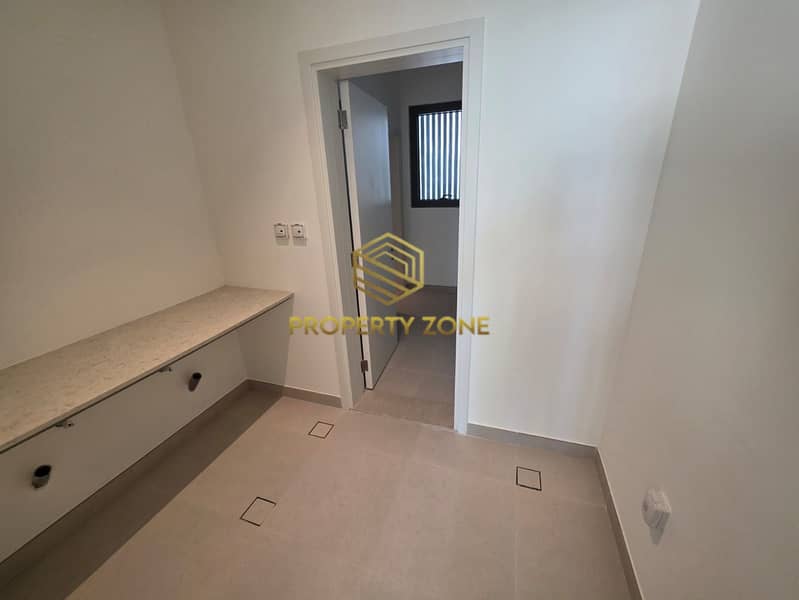 19 Townhouse 204 (18). jpeg