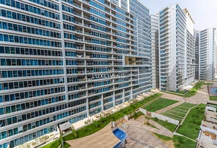 شقة 1 غرفة نوم للايجار في مجمع دبي لاند ريزيدنس (DLRC)، دبي - شقة في برج سكاي كورتس A،أبراج سكاي كورتس،مجمع دبي لاند ريزيدنس (DLRC) 1 غرفة 50000 درهم - 15306626
