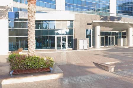 Shop for Rent in Dubai Marina, Dubai - Huge Size | Vacant | Open For Viewing