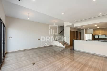 5 Bedroom Townhouse for Sale in DAMAC Hills, Dubai - Single Row | Golf Course View | Prime Location