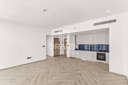 2 Bedroom Flat for Rent in Business Bay, Dubai - spacious | Canal and Sunset View | High Floor