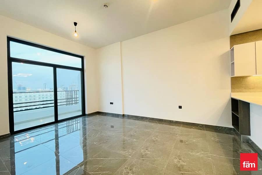 Brand New | Park & Pool View | Semi Furnished - Image 10