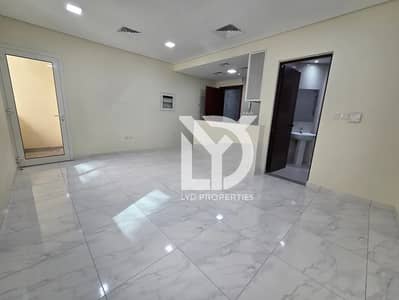 Office for Rent in Deira, Dubai - 40k. png