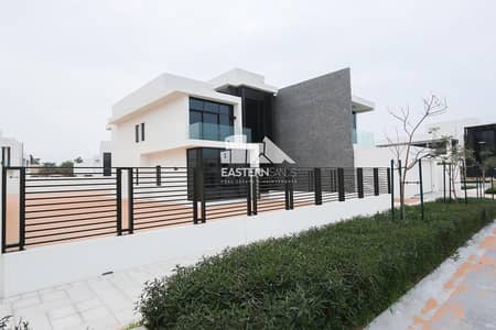 4 Bedroom Villa for Sale in Saadiyat Island, Abu Dhabi - Villa Reflect the Style and Sophistication 4 Bedroom Villa for Sale in Saadiyat Island, Abu Dhabi - Villa Reflect the Style and Sophistication