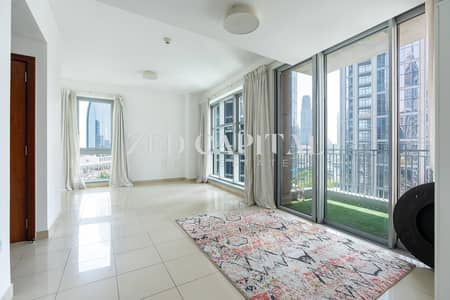1 Bedroom Flat for Rent in Downtown Dubai, Dubai - High Floor | Spacious | Move-in Ready | Downtown