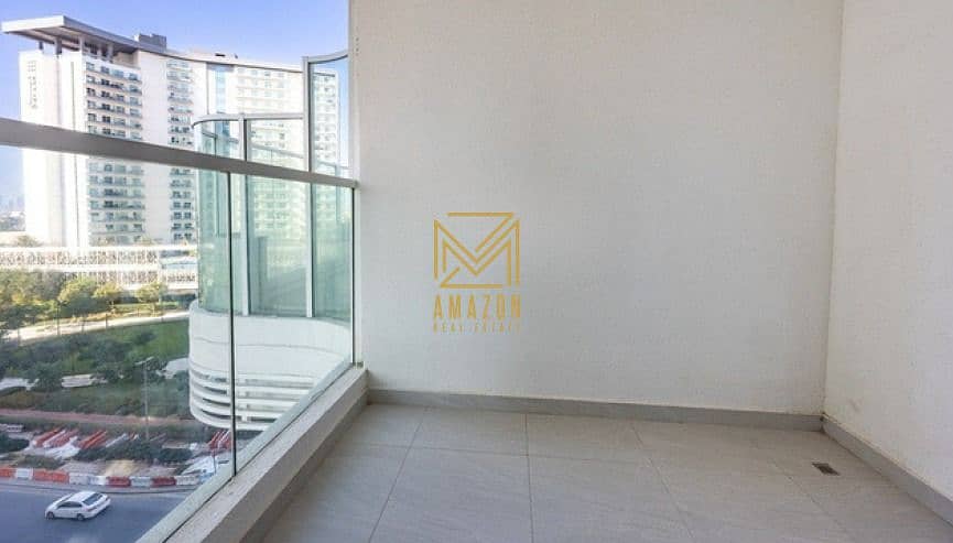 10 Balcony. 1. jpeg