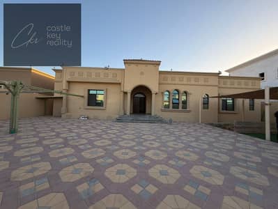 5 Bedroom Villa for Rent in Al Refaa, Ras Al Khaimah - WhatsApp Image 2026-05-24 at 6.36. 42 PM. jpeg 5 Bedroom Villa for Rent in Al Refaa, Ras Al Khaimah - WhatsApp Image 2026-05-24 at 6.36. 42 PM. jpeg