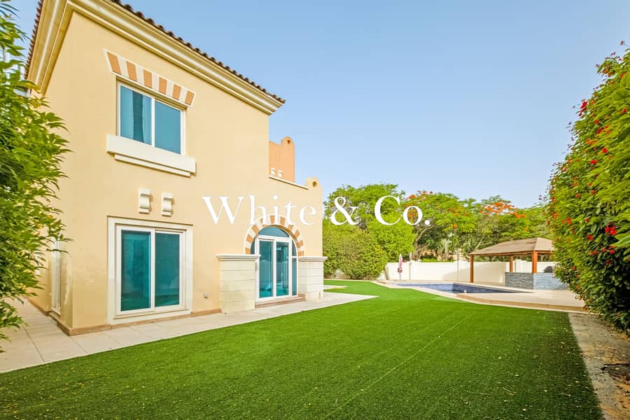 Large Corner Plot | C2 Type | Renovation Large Corner Plot | C2 Type | Renovation