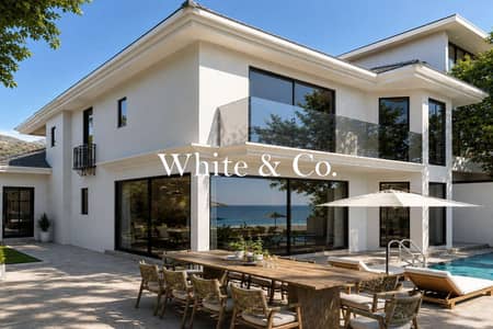 4 Bedroom Villa for Rent in Palm Jumeirah, Dubai - Ready Mid July | Renovated | G+1 Atrium
