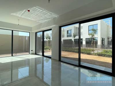 3 Bedroom Townhouse for Rent in Al Hamra Village, Ras Al Khaimah - Ready - 3 Bedroom for Rent Al Hamra Village - Luxury Living