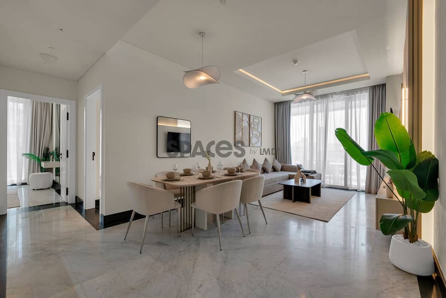 Elegant 2BR | Luxury Amenities | Business Bay - Image 1