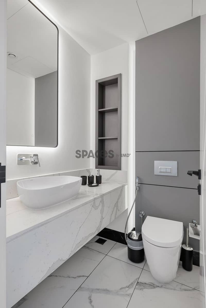 Elegant 2BR | Luxury Amenities | Business Bay - Image 30