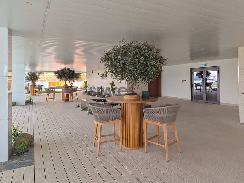 Elegant 2BR | Luxury Amenities | Business Bay - Image 39