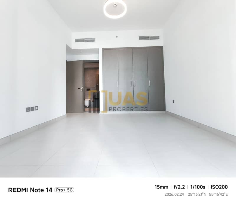 7 16996. jpg
