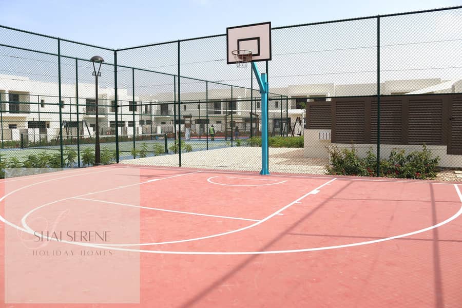 61 43. Basket Ball Court. JPG