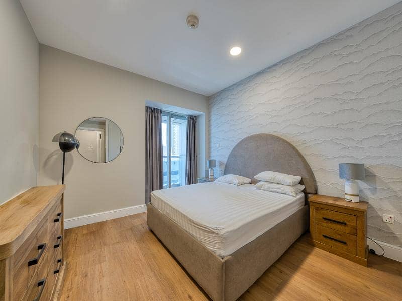 27 Princess Tower Apt 5403-033. jpg