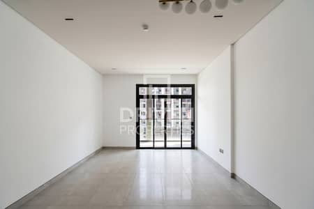 1 Bedroom Flat for Rent in Jumeirah Village Circle (JVC), Dubai - Boulevard View | Laundry Room | Prime Amenities